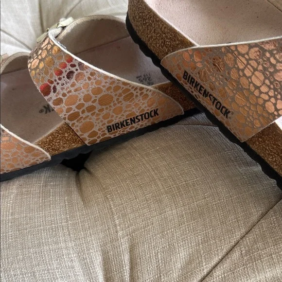 New not Tags Birkenstock women’s Copper Sandals - Picture 7 of 8